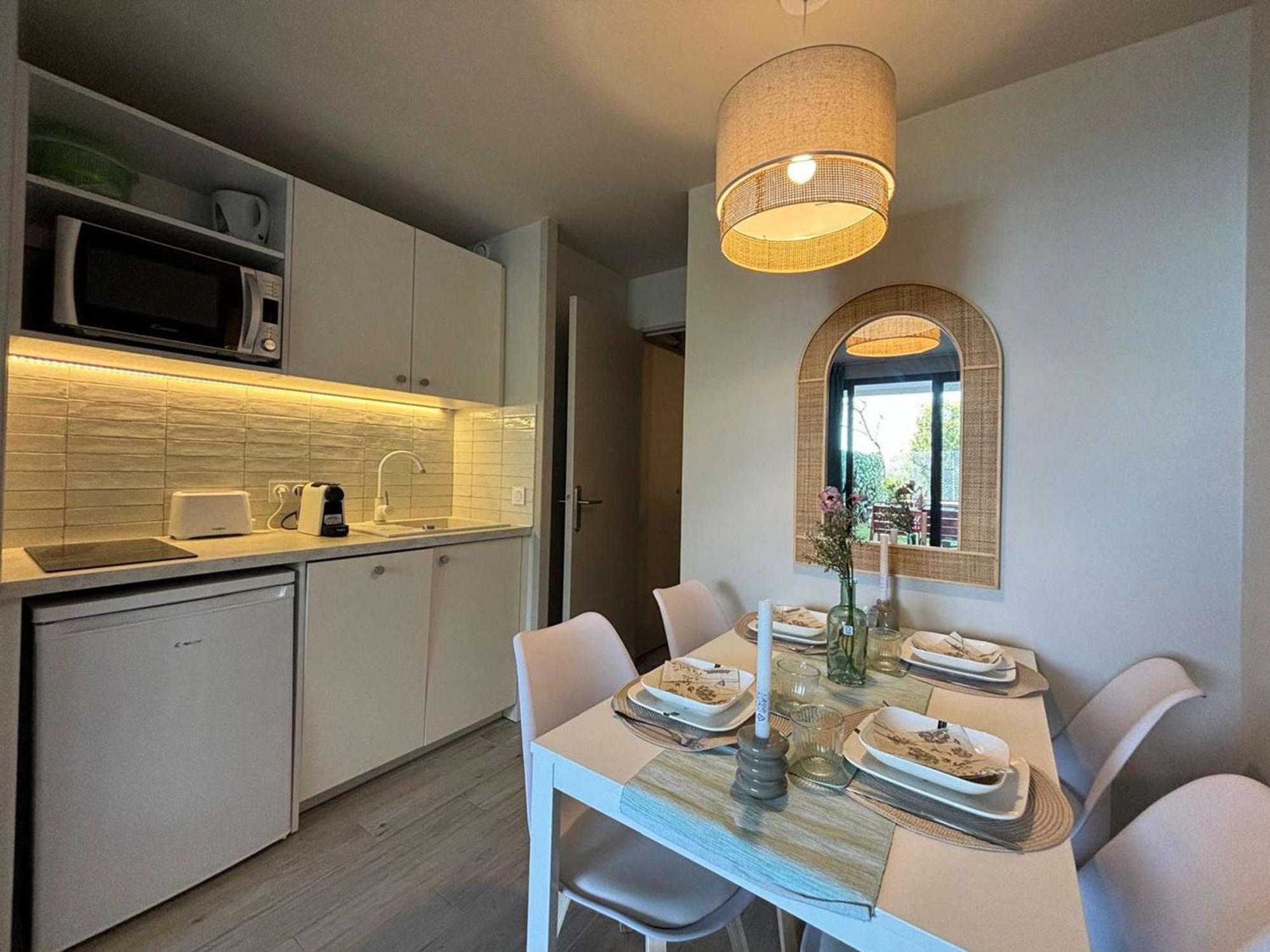 5 Pers, Piscine, Parking - La Bocca - Fr-1-609-100 Apartment Cannes